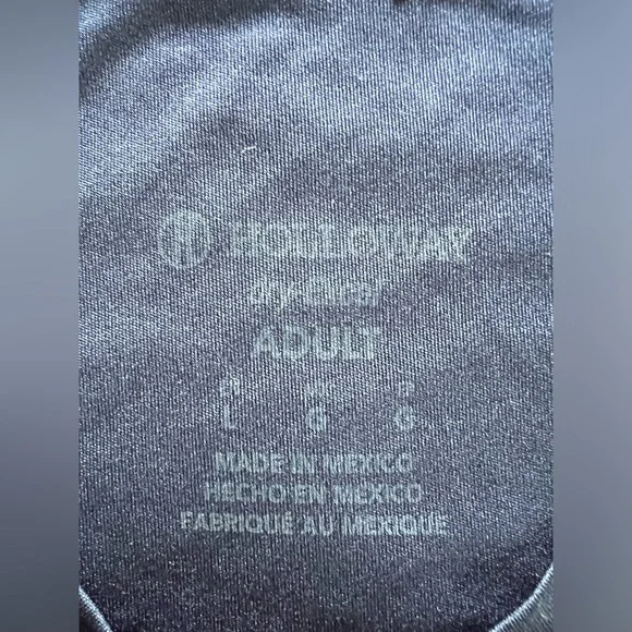 Men’s athletic shirt with graphic. - Picture 6 of 7